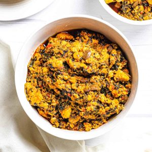 Egusi soup 400g (mix meat) - 400 g